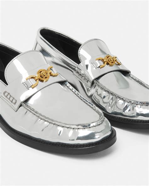 versace mocasines|Mocasines y zapatos planos de lujo para mujer .